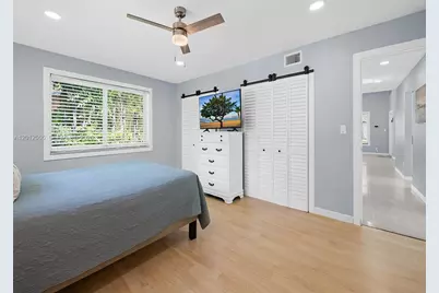 1251 Lincoln St, Hollywood, FL 33019 - Photo 13