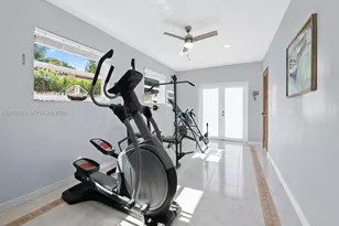 1251 Lincoln St, Hollywood, FL 33019 - Photo 15