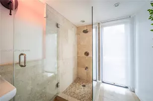 330 SW 133rd Pl, Miami, FL 33184 - Photo 25