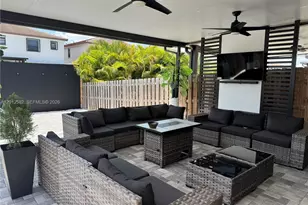 25232 SW 107th Ave, Homestead, FL 33032 - Photo 13