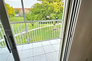 13250 SW 7th Ct, Pembroke Pines, FL 33027 - Photo 11