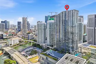 68 SE 6th St, Miami, FL 33131 - Photo 29