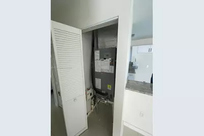 2121 NW 72nd St #2121, Miami, FL 33147 - Photo 3