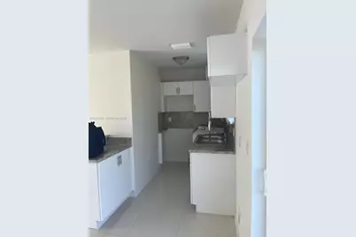2121 NW 72nd St #2121, Miami, FL 33147 - Photo 7