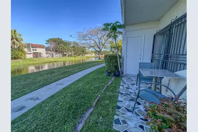 10365 N Kendall Dr #D1, Miami, FL 33176 - Photo 11