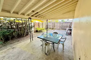 45 SE 14th St, Dania Beach, FL 33004 - Photo 23