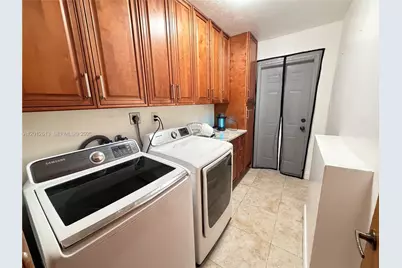 45 SE 14th St #1, Dania Beach, FL 33004 - Photo 17
