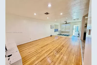 45 SE 14th St #1, Dania Beach, FL 33004 - Photo 3