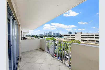 1455 N Treasure Dr #6H, North Bay Village, FL 33141 - Photo 11