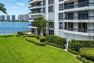 3530 Mystic Pointe Dr, Aventura, FL 33180 - Photo 13