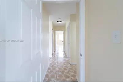 455 NW 14th St, Florida City, FL 33034 - Photo 11