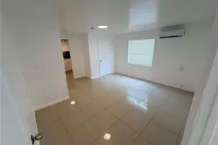 548 NW 30th St, Miami, FL 33127 - Photo 5