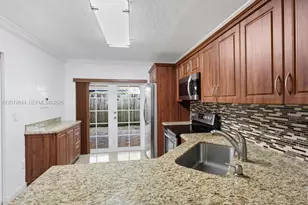 6873 W 36th Ave, Hialeah, FL 33018 - Photo 15