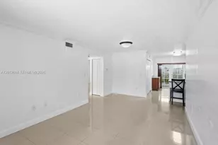 6873 W 36th Ave, Hialeah, FL 33018 - Photo 11