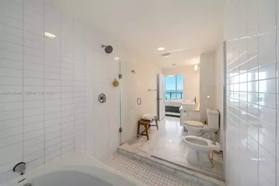888 Biscayne Blvd #3111, Miami, FL 33132 - Photo 19