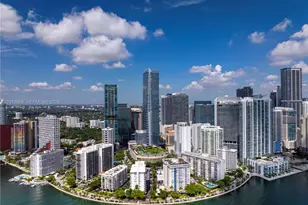 1435 Brickell Ave, Miami, FL 33131 - Photo 17