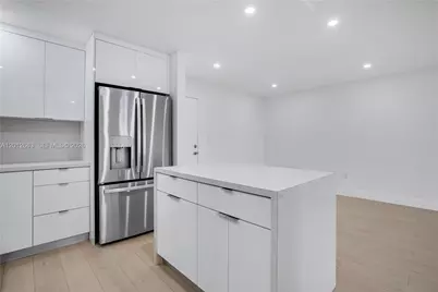 4670 W 13th Ln #411, Hialeah, FL 33012 - Photo 3