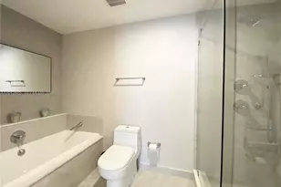 488 NE 18th St, Miami, FL 33132 - Photo 17
