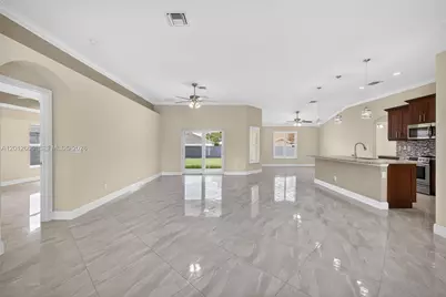 1922 SE Camilo St, Port Saint Lucie, FL 34952 - Photo 7