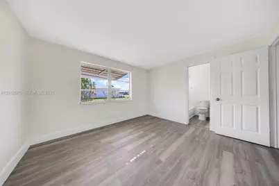 2520 NW 2nd Dr, Pompano Beach, FL 33064 - Photo 17