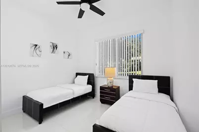 2962 NW 10th Ct, Fort Lauderdale, FL 33311 - Photo 37