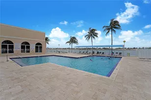 12348 NW 11th Ln, Miami, FL 33182 - Photo 27