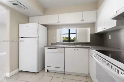 11750 SW 18th St #401-1, Miami, FL 33175 - Photo 7