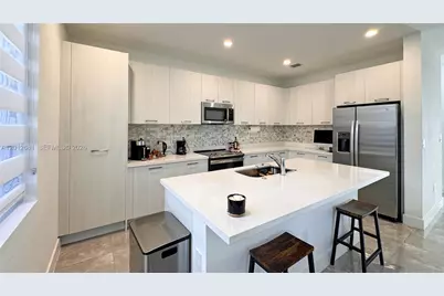 13659 SW 158th Ave, Miami, FL 33196 - Photo 3