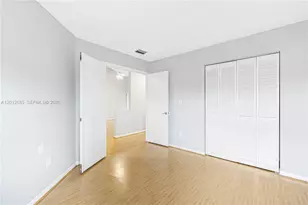 11301 SW 4th St, Pembroke Pines, FL 33025 - Photo 19