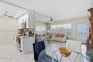 4012 Newport G, Deerfield Beach, FL 33442 - Photo 9