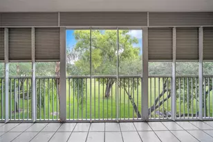 1000 SW 125th Ave, Pembroke Pines, FL 33027 - Photo 11