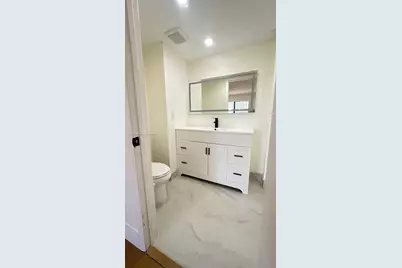 901 NE 209th Ter #104-26, Miami, FL 33179 - Photo 17