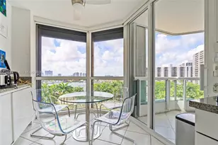 21205 Yacht Club Dr, Aventura, FL 33180 - Photo 9