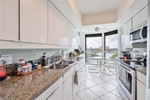 21205 Yacht Club Dr, Aventura, FL 33180 - Photo 7