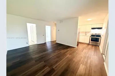 220 NE 41st St #2, Oakland Park, FL 33334 - Photo 5