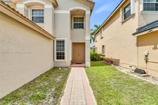 18081 SW 33rd St, Miramar, FL 33029 - Photo 5