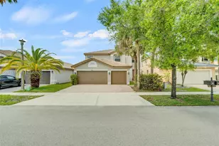 18081 SW 33rd St, Miramar, FL 33029 - Photo 3