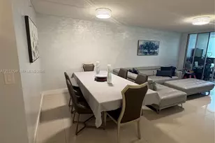 9531 Seagrape Dr, Davie, FL 33324 - Photo 3
