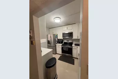 9531 Seagrape Dr #106, Davie, FL 33324 - Photo 7