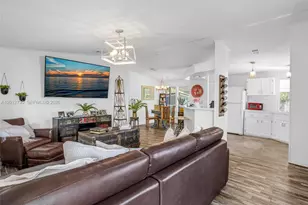 19800 SW 180th Ave, Miami, FL 33187 - Photo 11