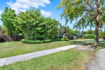 13455 SW 104th Ter, Miami, FL 33186 - Photo 3