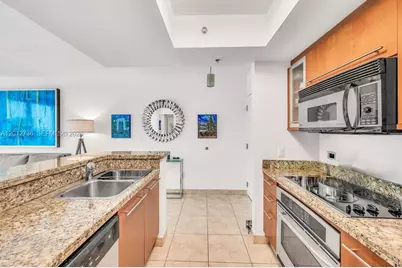 110 Washington Ave #2310, Miami Beach, FL 33139 - Photo 7