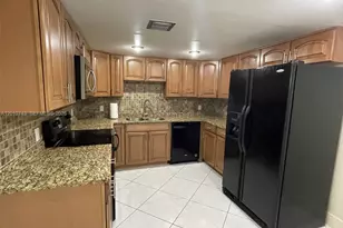 491 Racquet Club Rd, Weston, FL 33326 - Photo 5