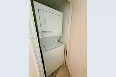 55 SE 6th St #1603, Miami, FL 33131 - Photo 13