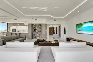 20281 E Country Club Dr, Aventura, FL 33180 - Photo 13