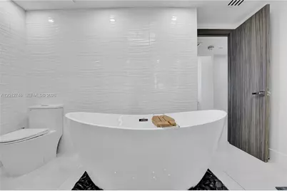 20281 E Country Club Dr #PH14, Aventura, FL 33180 - Photo 51