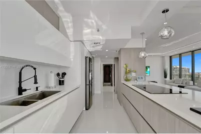 20281 E Country Club Dr #PH14, Aventura, FL 33180 - Photo 31