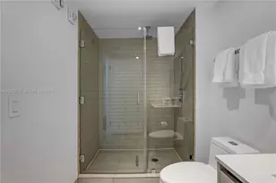 4010 S Ocean Dr, Hollywood, FL 33019 - Photo 23