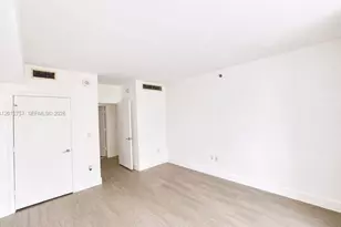 500 Brickell Ave, Miami, FL 33131 - Photo 11