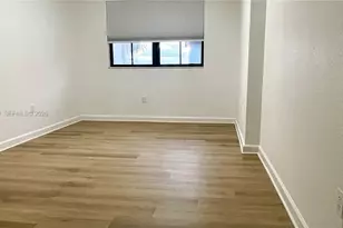 10620 NW 88th St, Doral, FL 33178 - Photo 11